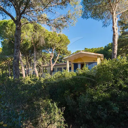 Villa Madonna Delle Grazie Con Accesso Privato Al Mare - Goelba