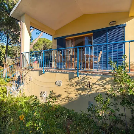 Villa Madonna Delle Grazie Con Accesso Privato Al Mare - Goelba