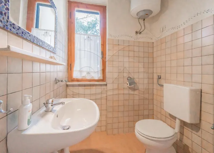 Madonna Delle Grazie Con Accesso Privato Al Mare - Goelba Вилла