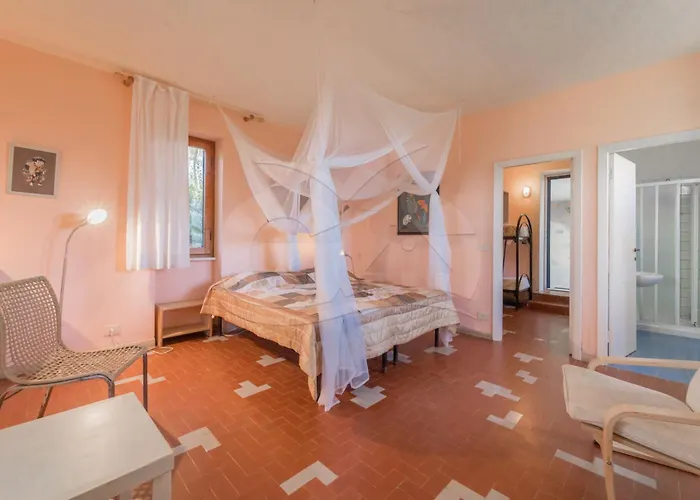 Вилла Madonna Delle Grazie Con Accesso Privato Al Mare - Goelba *