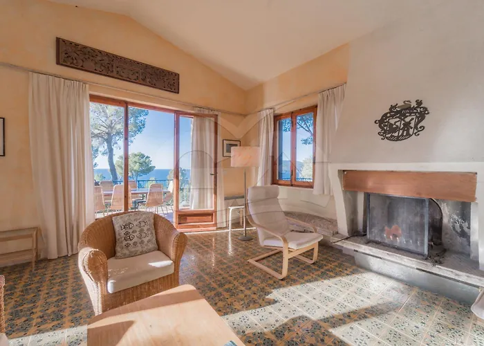 Madonna Delle Grazie Con Accesso Privato Al Mare - Goelba Villa