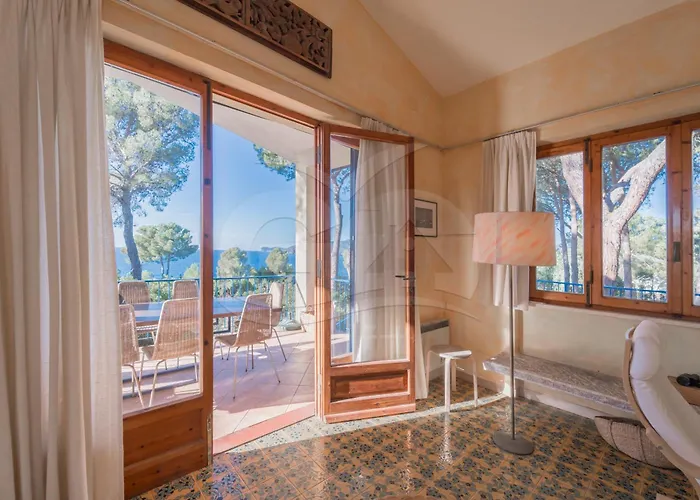 Villa Madonna Delle Grazie Con Accesso Privato Al Mare - Goelba *