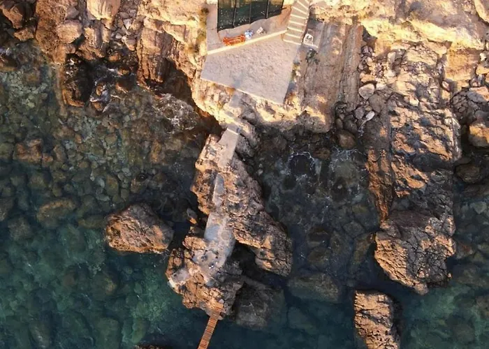 Madonna Delle Grazie Con Accesso Privato Al Mare - Goelba Вилла Каполивери
