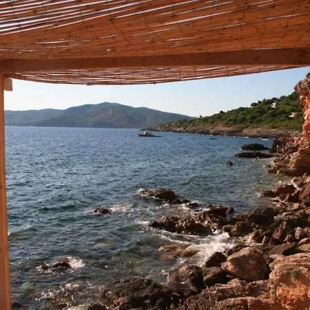 Madonna Delle Grazie Con Accesso Privato Al Mare - Goelba 빌라 카폴리베리