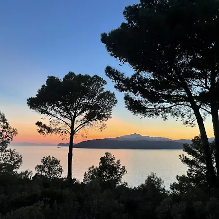 빌라 Madonna Delle Grazie Con Accesso Privato Al Mare - Goelba 카폴리베리